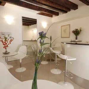 https://santa-margherita-guest-house.hotelinveneto.com