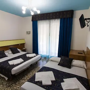 https://hotel-lucy.hotelinveneto.com
